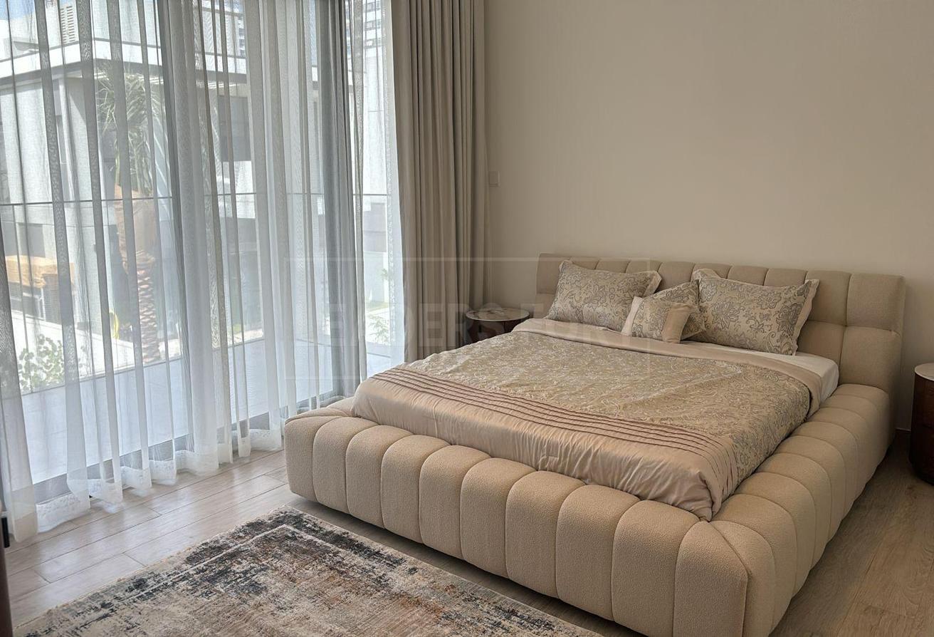 Exclusive 4BR Villa |Garden View |Ready to Move In photo 4