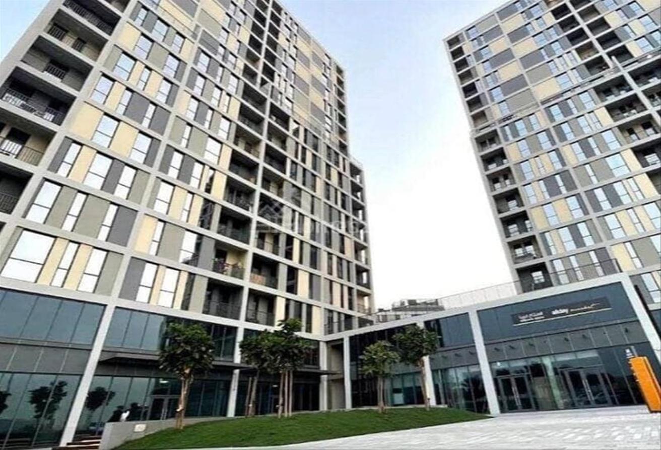 High Floor | Community View | Spacious photo 2
