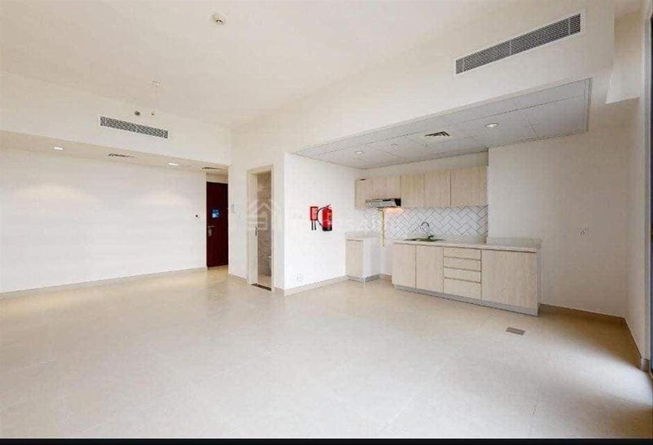 High Floor | Community View | Spacious photo 7