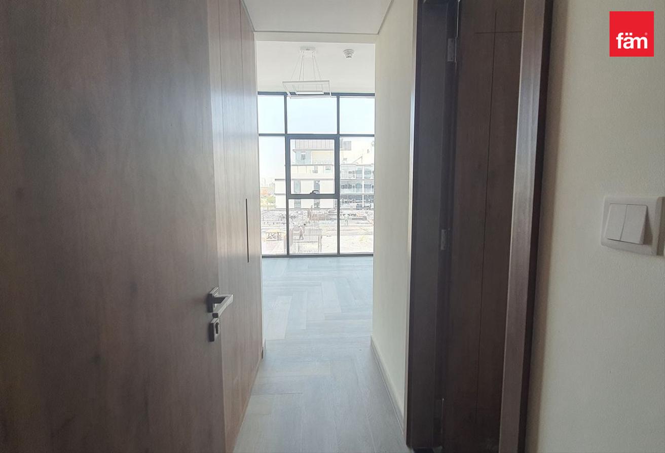 Great Layout | Brand New | Spacious photo 5