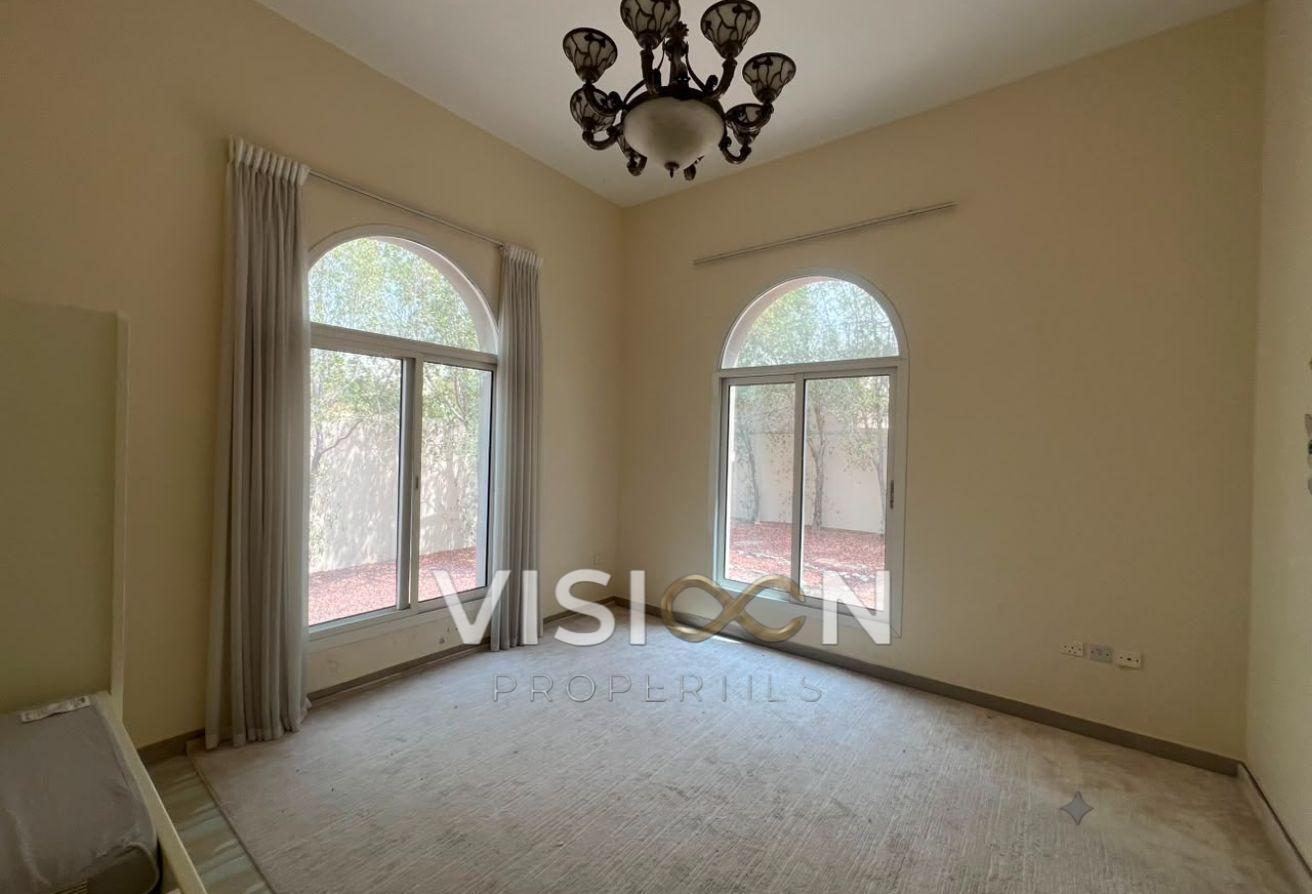 Modern 4BR Villa | Prime Al Barsha 3 photo 13
