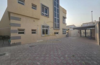 Villa - 4 - 6 for rent in Al Jazzat - Al Riqqa - Sharjah Villa - 4 - 6 for rent in Al Jazzat - Al Riqqa - Sharjah
