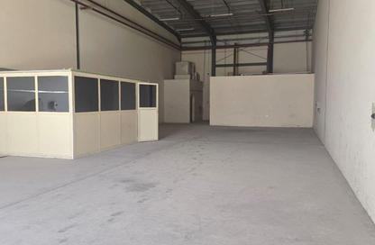 Warehouse - Studio for rent in Al Sajaa - Sharjah