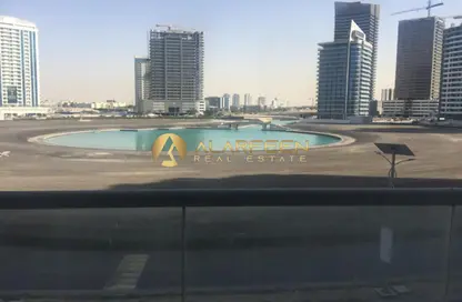 شقة - غرفة نوم - 2 حمامات للايجار في تفريعة القنال 1 - أبراج الجولف - مدينة دبي الرياضية - دبي