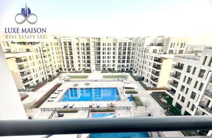 Apartment - 2 Bedrooms - 2 Bathrooms for sale in Hayat Boulevard 1B - Hayat Boulevard 1 - Hayat Boulevard - Town Square - Dubai