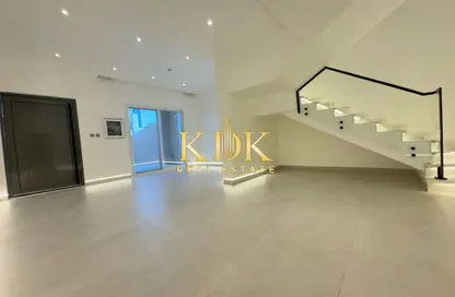 فيلا - 4 غرف نوم - 6 حمامات للايجار في سمر 1 - الصيف - سيزون كوميونيتي - منطقة 15 - قرية جميرا الدائرية - دبي