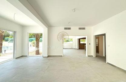 Villa - 3 Bedrooms - 4 Bathrooms for sale in Meadows 9 - Meadows - Dubai