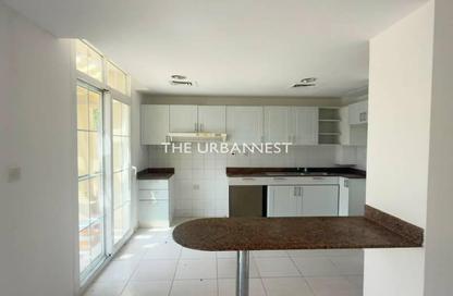 Villa - 2 Bedrooms - 3 Bathrooms for rent in Springs 11 - The Springs - Dubai Villa - 2 Bedrooms - 3 Bathrooms for rent in Springs 11 - The Springs - Dubai