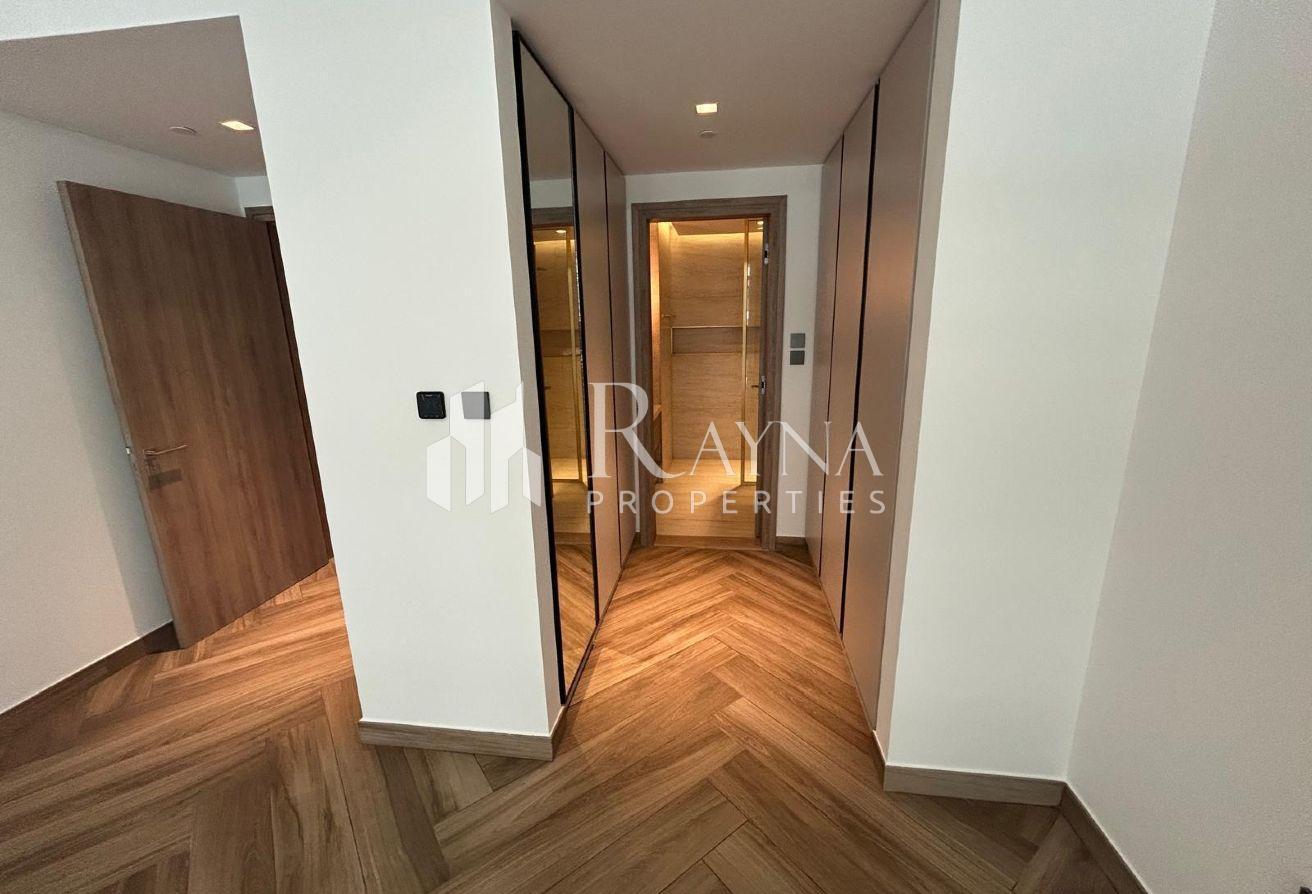 Stunning Brand New Apartment | Spacious Layout photo 5