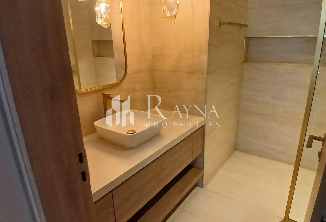 Stunning Brand New Apartment | Spacious Layout photo 10