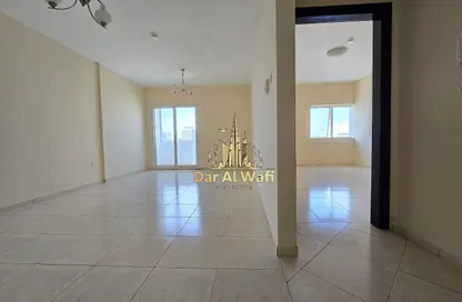 Apartment - 1 Bedroom - 2 Bathrooms for rent in Taliatela Street - Al Nahda - Sharjah