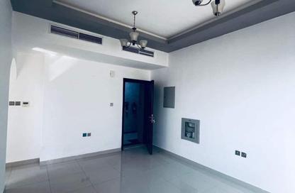 Apartment - 2 Bedrooms - 2 Bathrooms for rent in Al Jurf 3 - Al Jurf - Ajman Downtown - Ajman