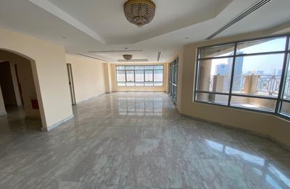 Penthouse - 5 Bedrooms - 7+ Bathrooms for rent in Al Majaz 3 - Al Majaz - Sharjah