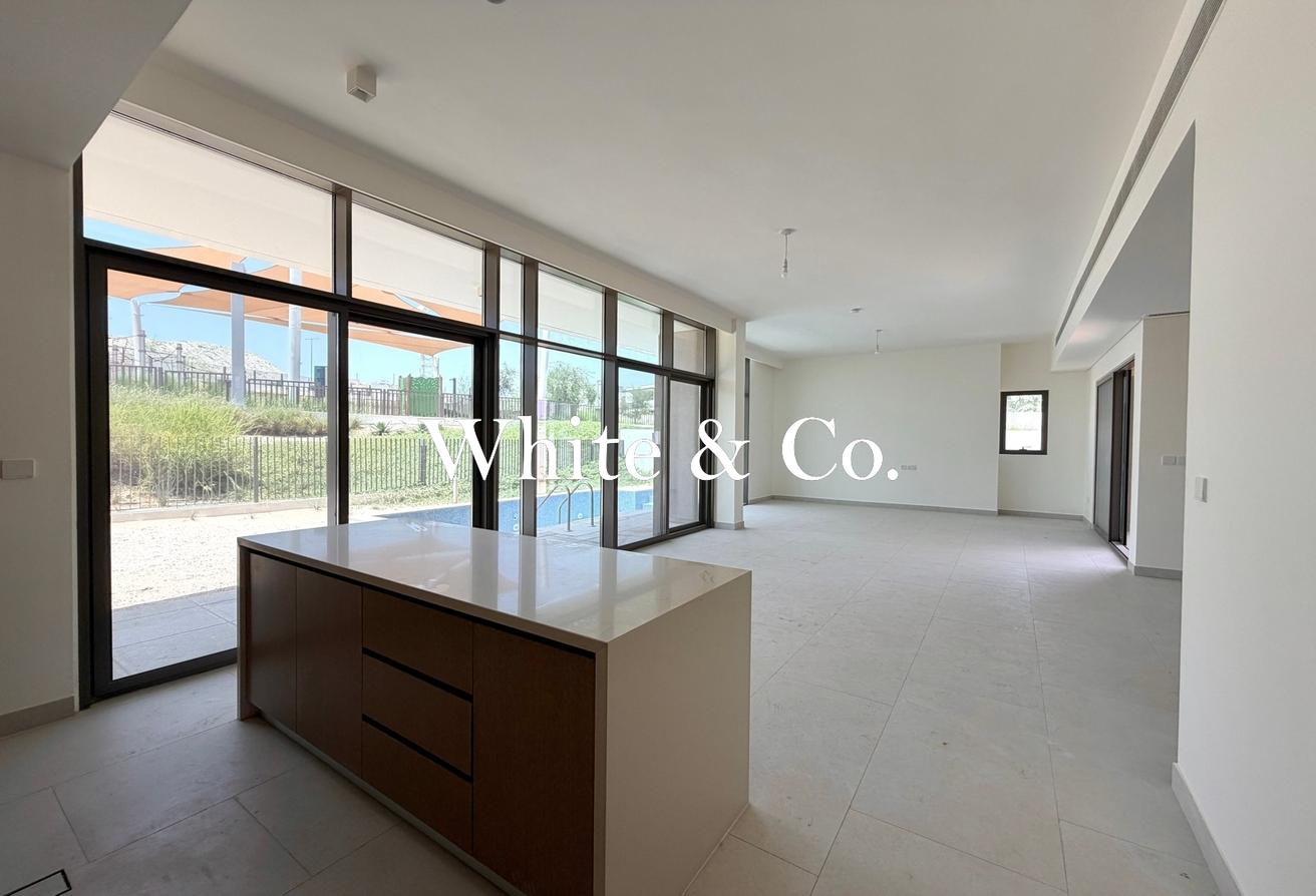 Biggest Plot | Corner Unit | Private Pool photo 6