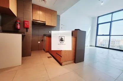 شقة - غرفة نوم - 1 حمام للايجار في أسواق للعقارات - الممشى - مويلح - الشارقة