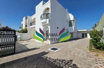 فيلا - 5 غرف نوم - 4 حمامات للايجار في فلل الجميرا 2 - جميرا 2 - جميرا - دبي