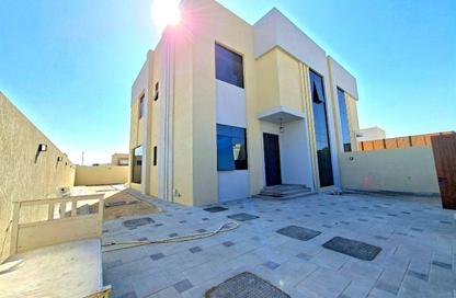 Villa - 5 Bedrooms - 7 Bathrooms for rent in Al Hooshi Villas - Hoshi - Al Badie - Sharjah