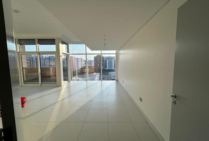 3-bed apartment in Beach Rotana — photo 2