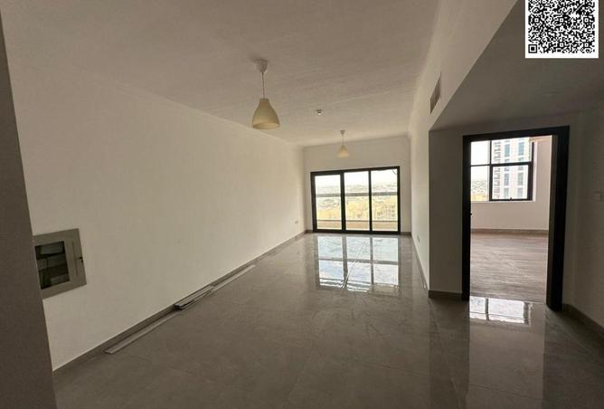 73122289 - Property Image 2