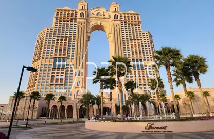 Apartment - 2 Bedrooms - 3 Bathrooms for sale in Fairmont Marina Residences - The Marina - Abu Dhabi