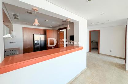 Apartment - 3 - 4 for rent in Marina Residences 3 - Marina Residences - Palm Jumeirah - Dubai