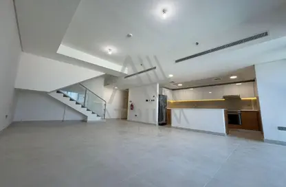 Duplex - 2 Bedrooms - 3 Bathrooms for rent in Radiant Square - City Of Lights - Al Reem Island - Abu Dhabi