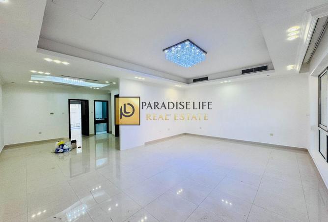 57372870 - صورة العقار 3