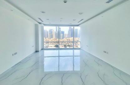 Office Space - Studio - 1 for rent in Tamani Art Tower - Business Bay - Dubai