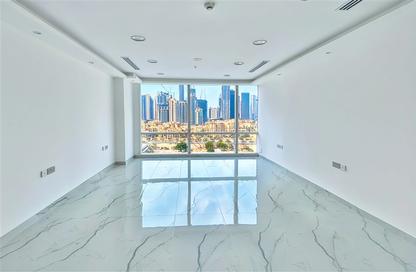 Office Space - Studio - 1 for rent in Tamani Art Tower - Business Bay - Dubai