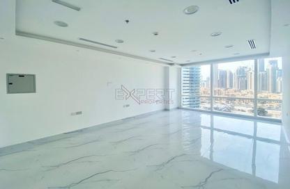 Office Space - Studio - 1 for rent in Tamani Art Tower - Business Bay - Dubai