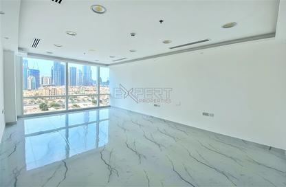 Office Space - Studio - 1 for rent in Tamani Art Tower - Business Bay - Dubai