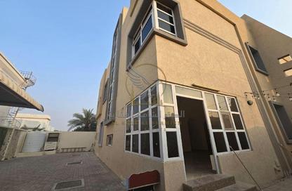Villa - 4 - 6 for rent in Al Jazzat - Al Riqqa - Sharjah