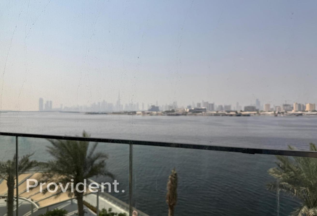 Vacant | Full Creek and Burj View | Unfurnished photo 11