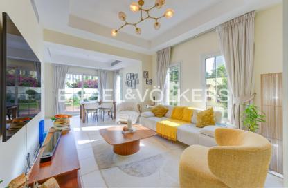 Villa - 3 Bedrooms - 3 Bathrooms for rent in Springs 10 - The Springs - Dubai