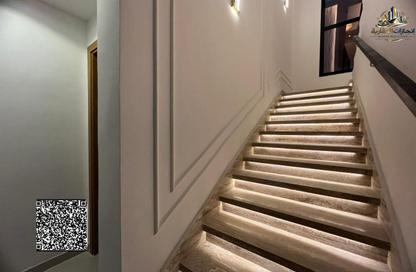 Villa - 5 - 7 for sale in Al Helio Downtown - Al Helio - Ajman