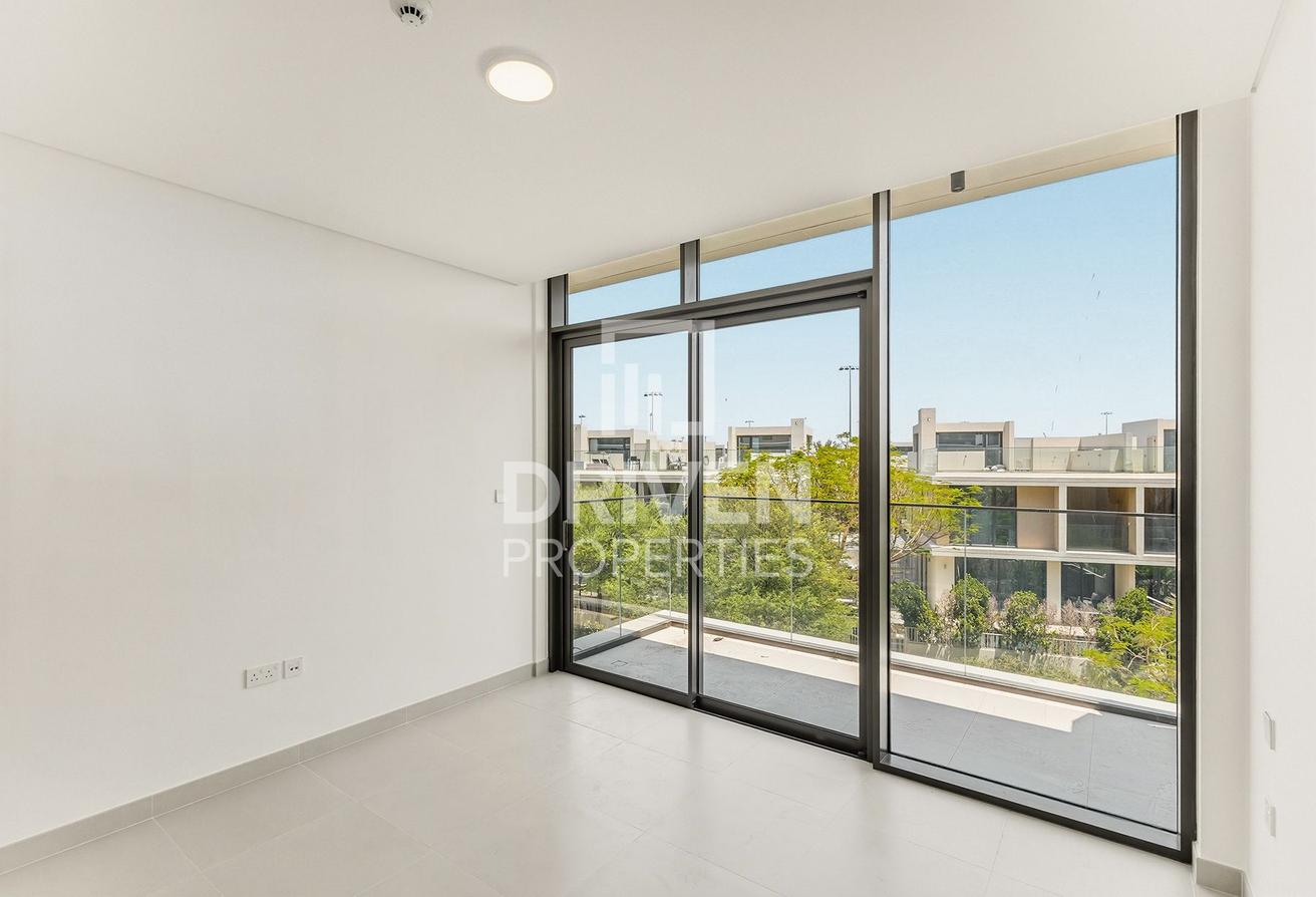 Brand New | Villa Facing | Premium Amenities photo 7