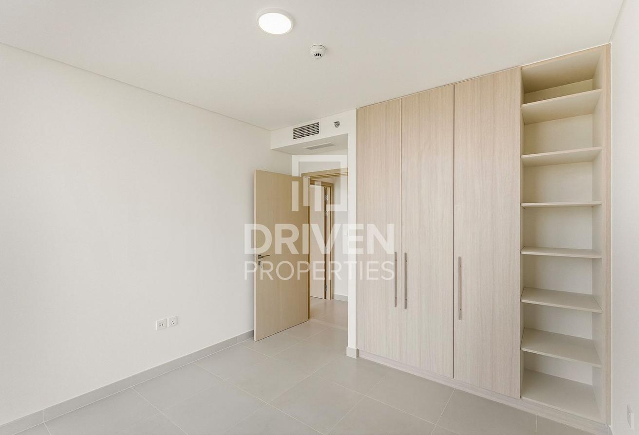 Brand New | Villa Facing | Premium Amenities photo 6