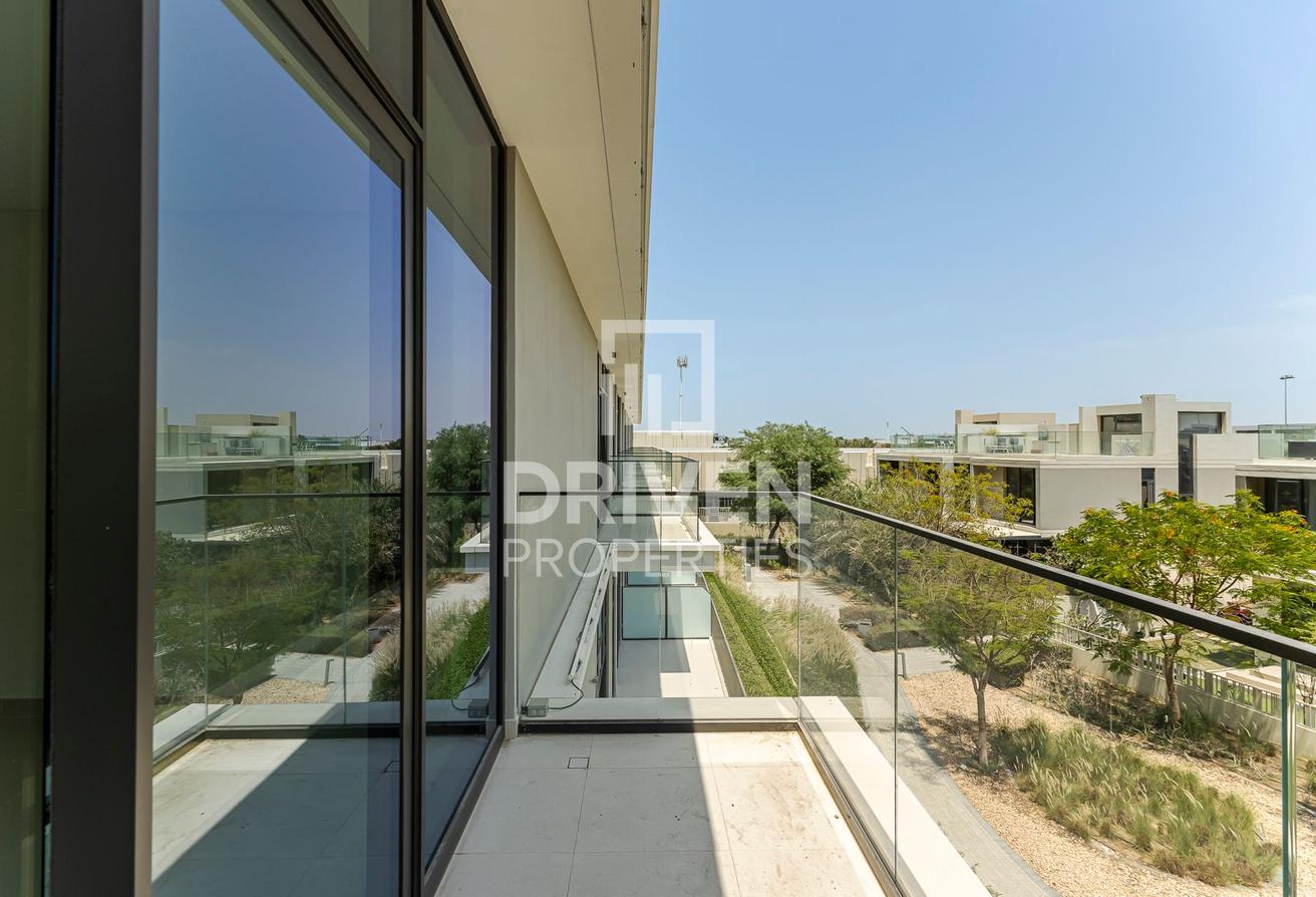 Brand New | Villa Facing | Premium Amenities photo 12