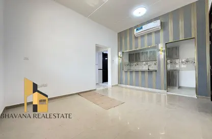 شقة - غرفة نوم - 1 حمام للايجار في فيلات مدينة خليفة آيه - مدينة خليفة أ - مدينة خليفة - أبوظبي