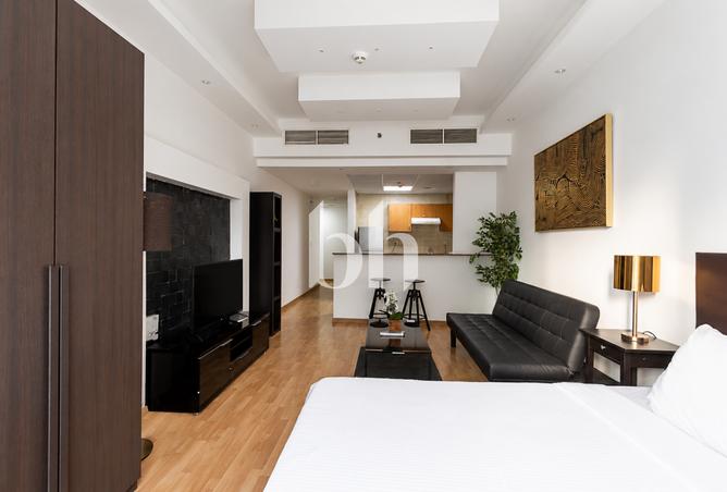 Spacious Studio | Private Balcony | Bright Layout photo 3
