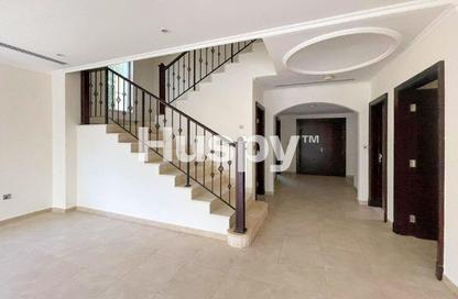 Villa - 4 - 5 for sale in District 3 - Jumeirah Park - Dubai