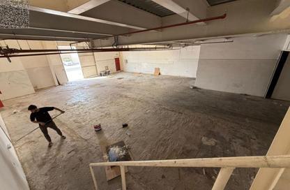 Warehouse - Studio - 1 Bathroom for rent in Ali Mousa Building - Al Sajaa Industrial - Al Sajaa - Sharjah