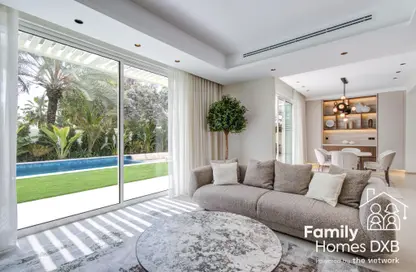 Villa - 5 Bedrooms - 5 Bathrooms for rent in Meadows 9 - Meadows - Dubai