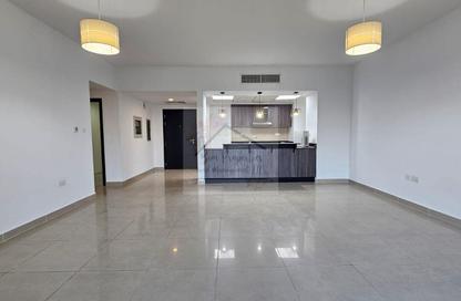 Apartment - 2 Bedrooms - 2 Bathrooms for rent in Tower 1 - Al Reef Downtown - Al Reef - Abu Dhabi
