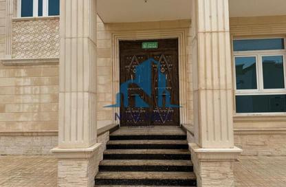 Villa - 6 - 7+ for rent in Mohamed Bin Zayed Centre - Mohamed Bin Zayed City - Abu Dhabi