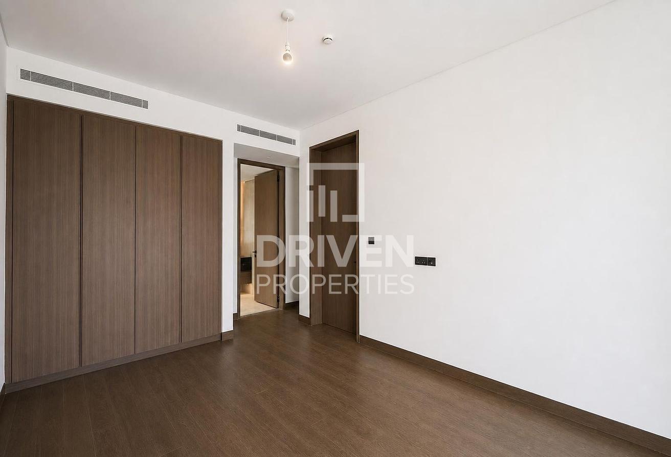 Upgraded | Negotiable Rent | Flexible Cheques photo 8