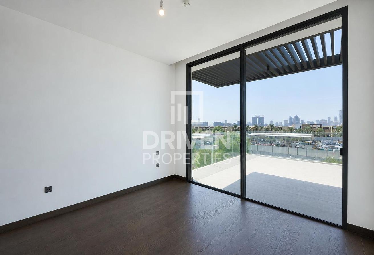 Upgraded | Negotiable Rent | Flexible Cheques photo 9