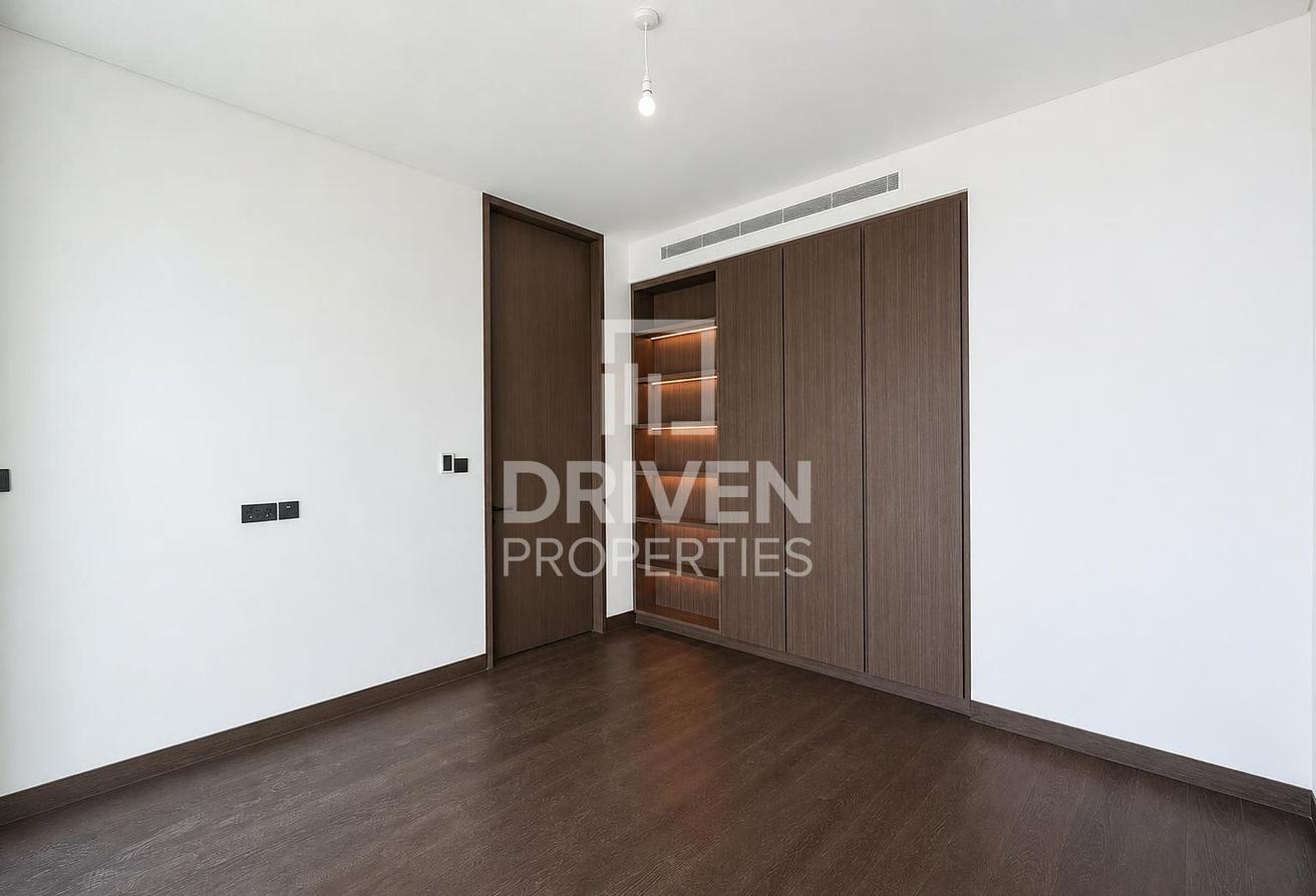 Upgraded | Negotiable Rent | Flexible Cheques photo 10
