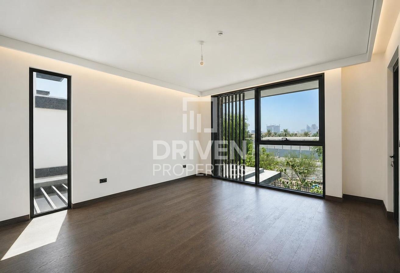 Upgraded | Negotiable Rent | Flexible Cheques photo 7