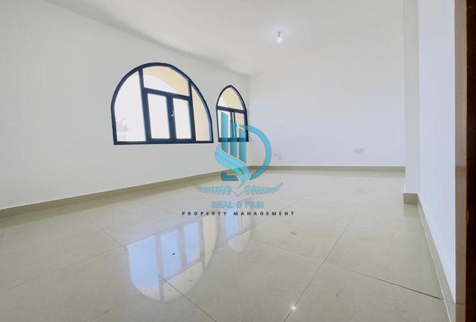 56972153 - Property Image 2